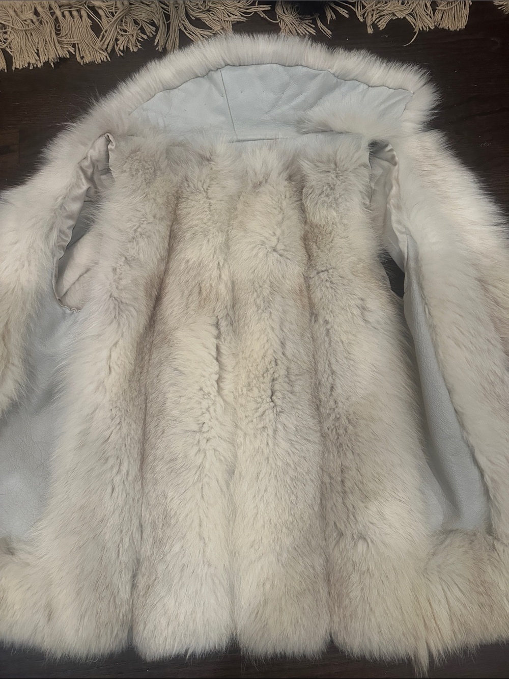 FOX FUR VEST - Picture 4 of 4